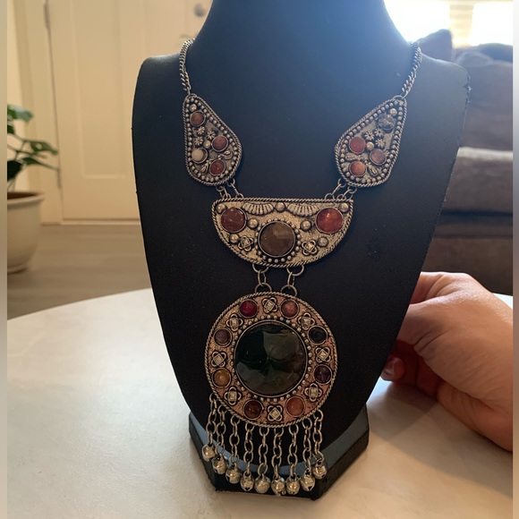 Earthbound Chunky Agate Necklace - Picture 2 of 5